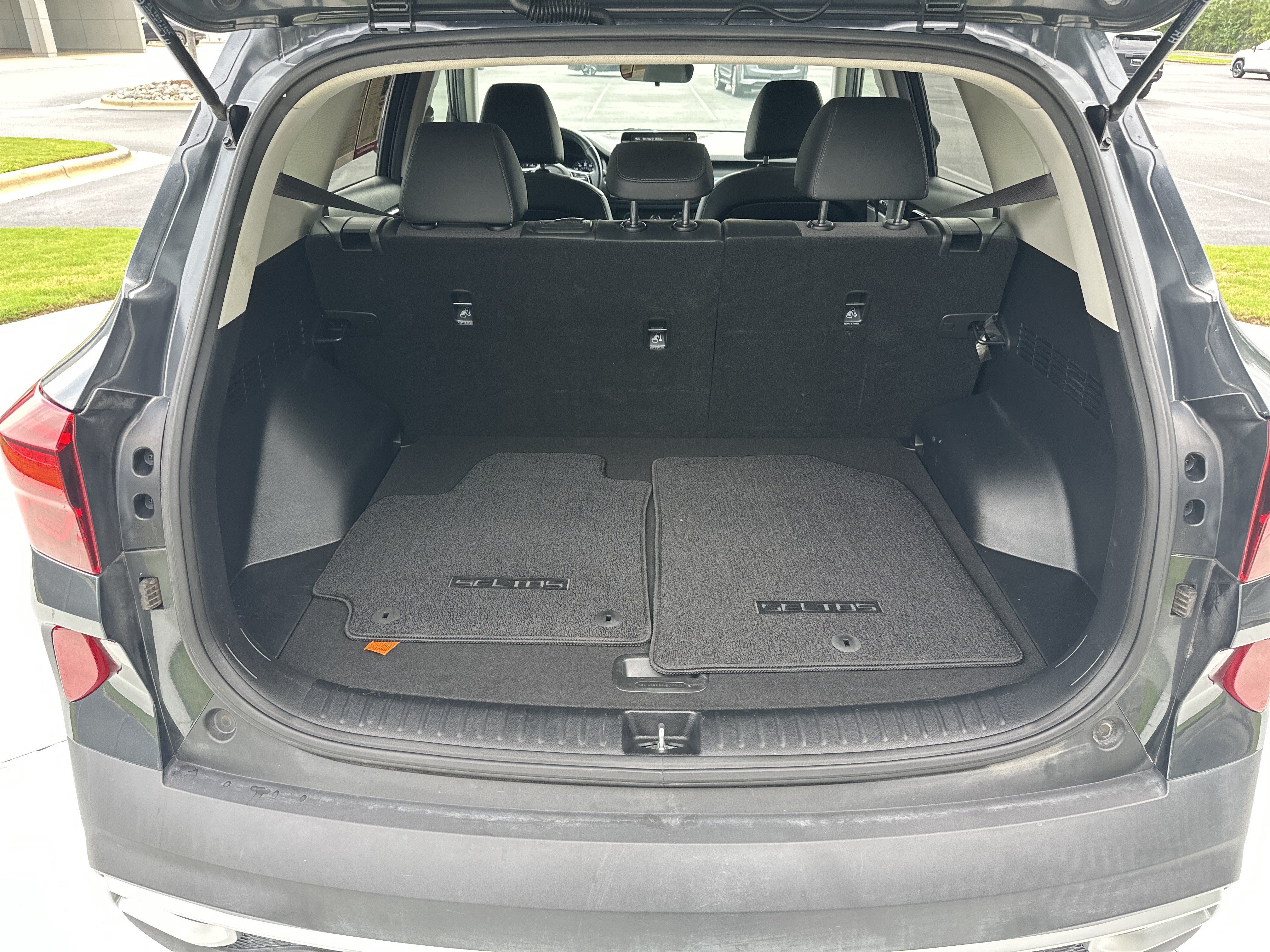 Used 2021 Kia Seltos S FWD image 32