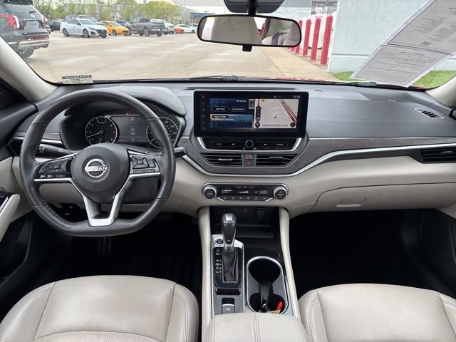 Used 2023 Nissan Altima 2.5 SL FWD image 10