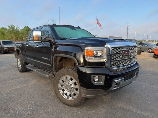 Used 2019 GMC Sierra 2500 Denali w/ Duramax Plus Package image 2