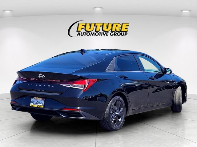 Used 2023 Hyundai Elantra SEL FWD image 4