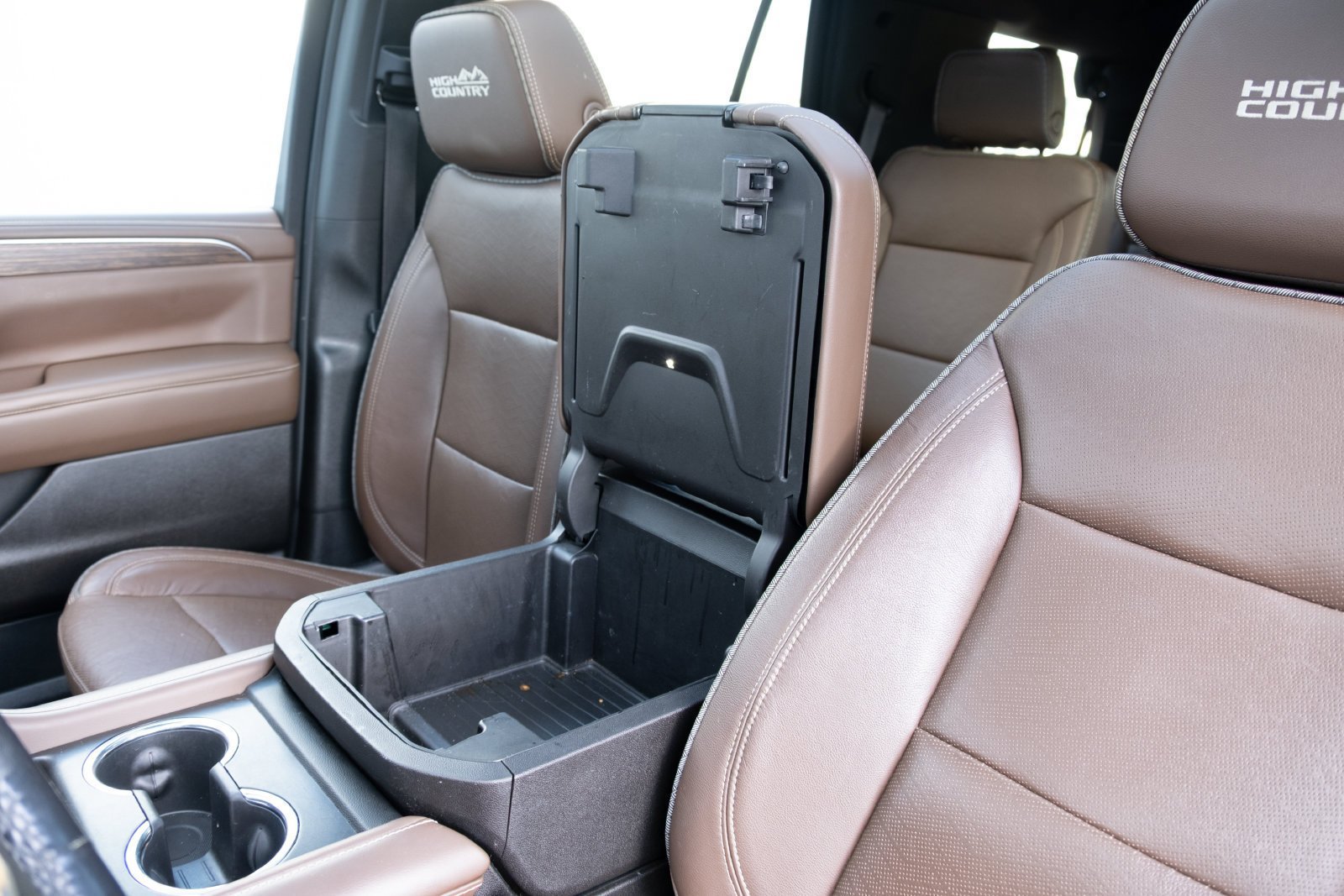 Used 2021 Chevrolet Tahoe High Country AWD/4WD image 9
