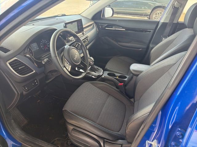 Used 2023 Kia Seltos Nightfall Edition AWD/4WD image 9