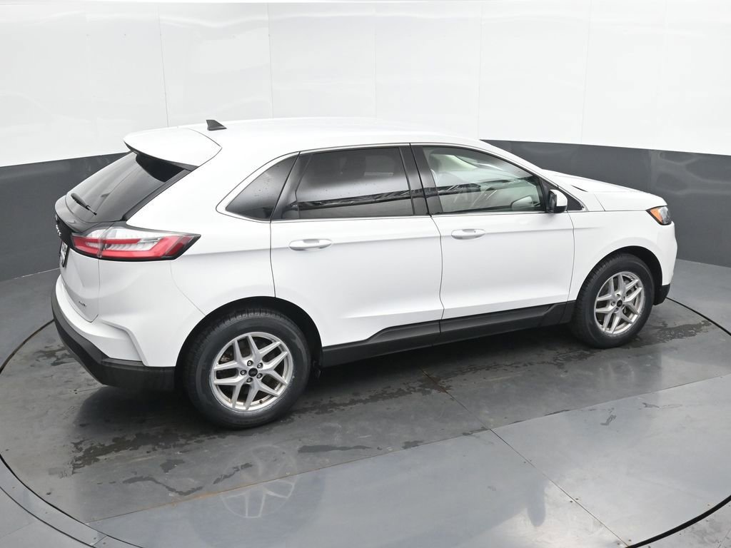 Used 2024 Ford Edge SEL image 37