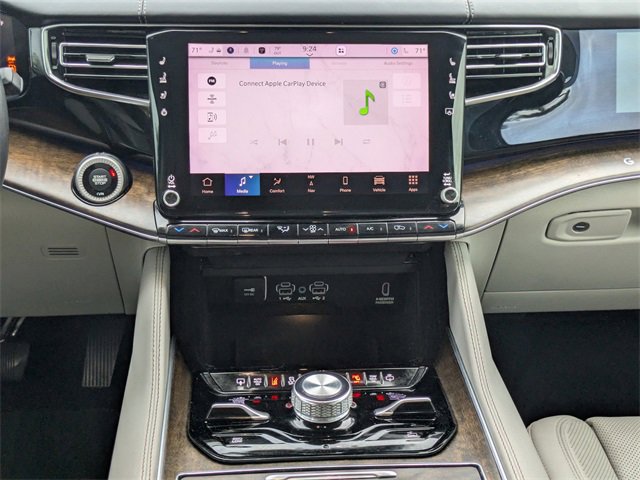 Used 2022 Jeep Grand Wagoneer Series I image 18