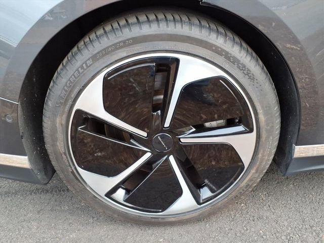 Used 2023 Lucid Air Touring image 7