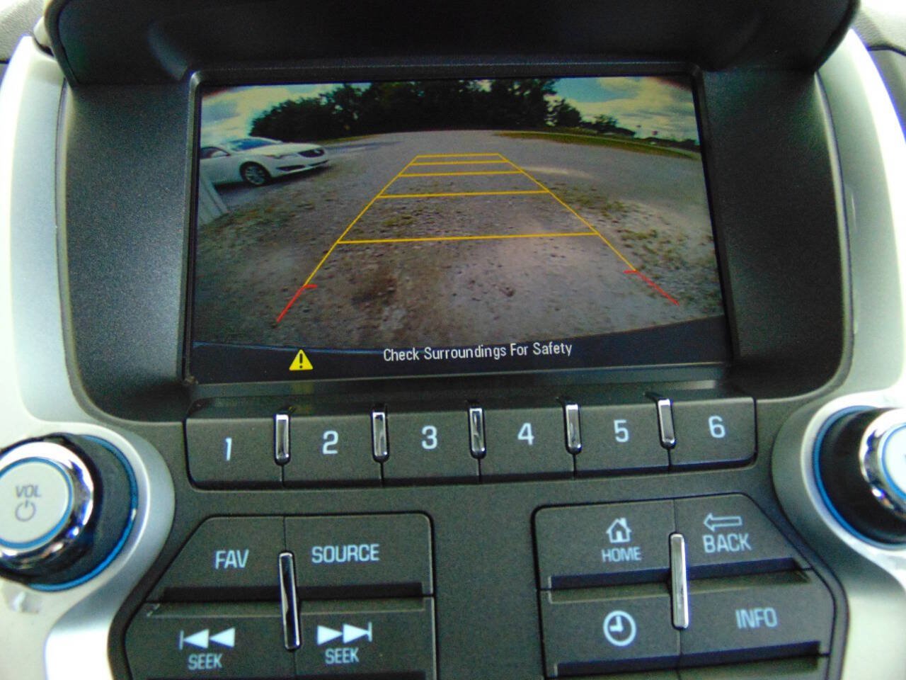 Used 2017 Chevrolet Equinox LS FWD image 14