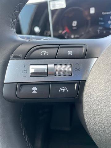 Used 2025 Hyundai Tucson Limited AWD/4WD image 20