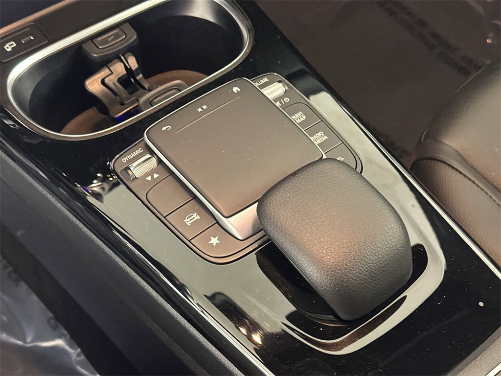 Certified 2022 Mercedes-Benz A 220 image 31