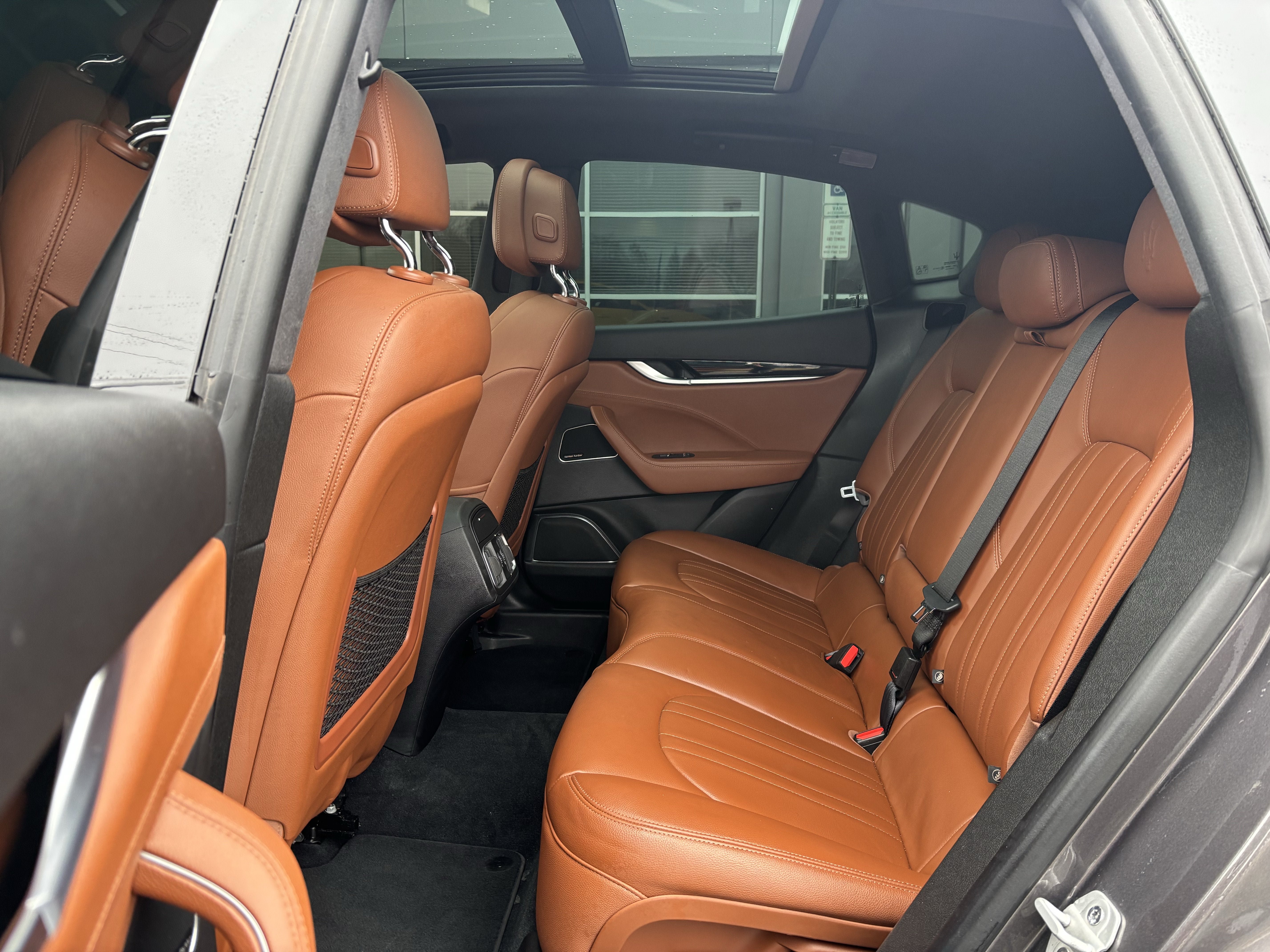 Used 2022 Maserati Levante GT AWD/4WD image 13