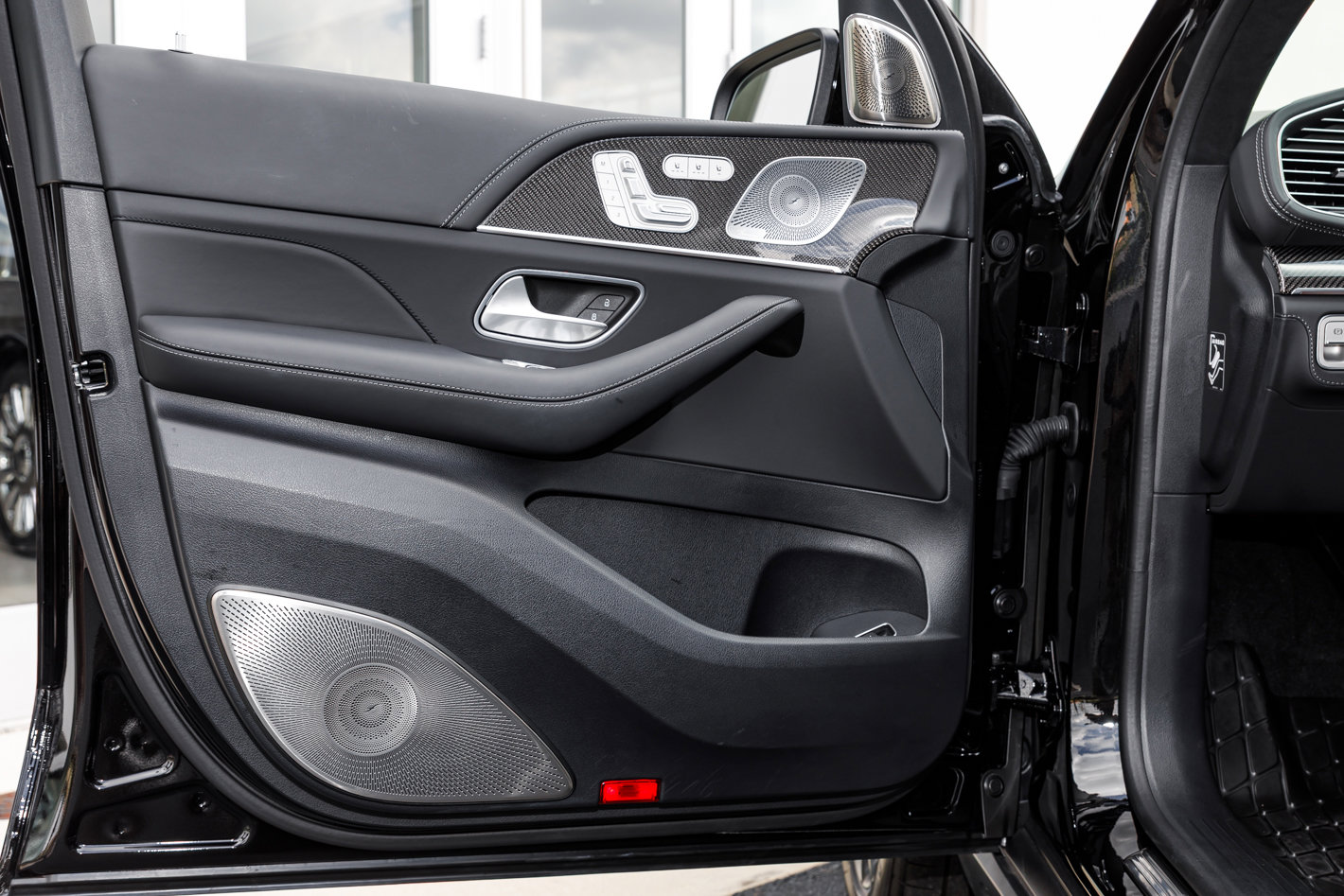 Used 2025 Mercedes-Benz GLS 63 AMG 4MATIC image 21