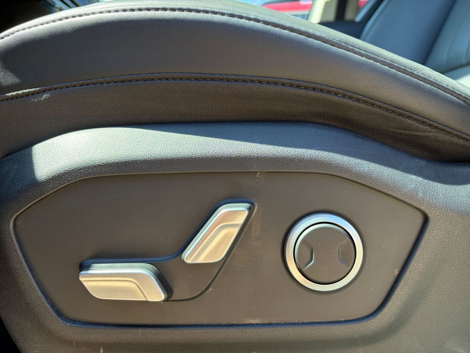 Used 2025 Hyundai Santa Fe SEL image 22