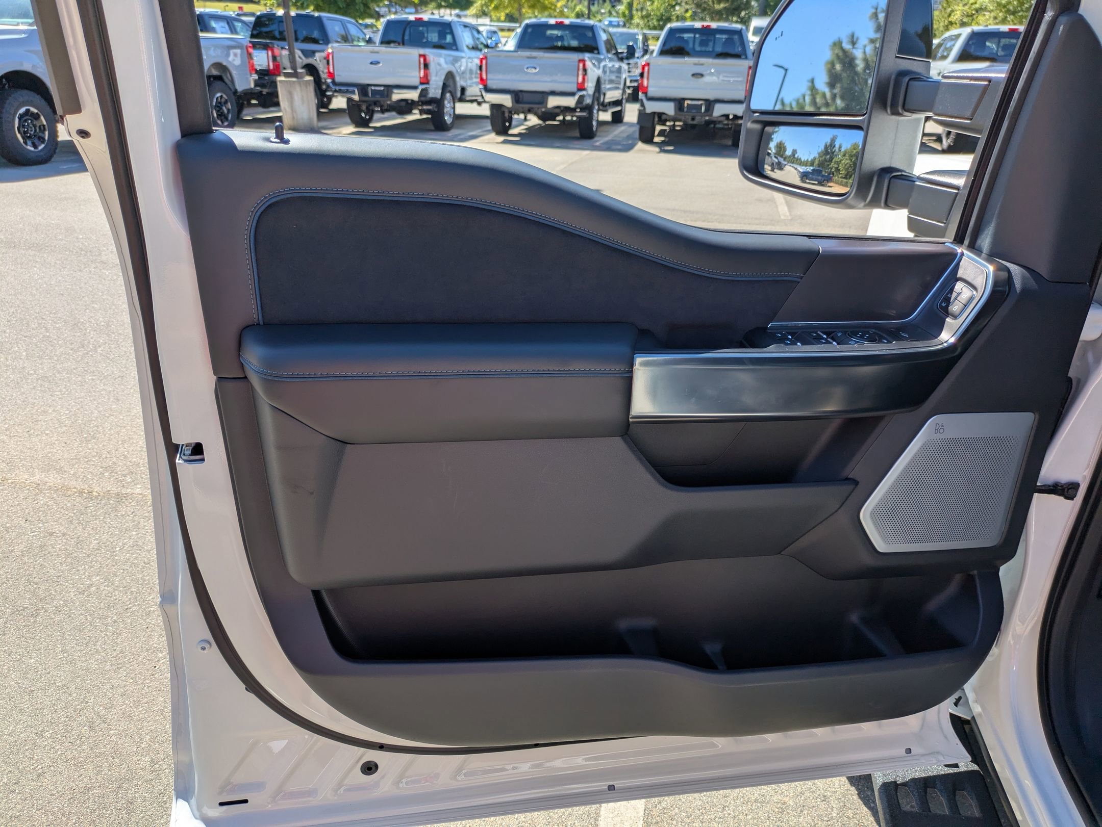New 2026 Ford F250 Platinum w/ Tremor Off-Road Package image 16