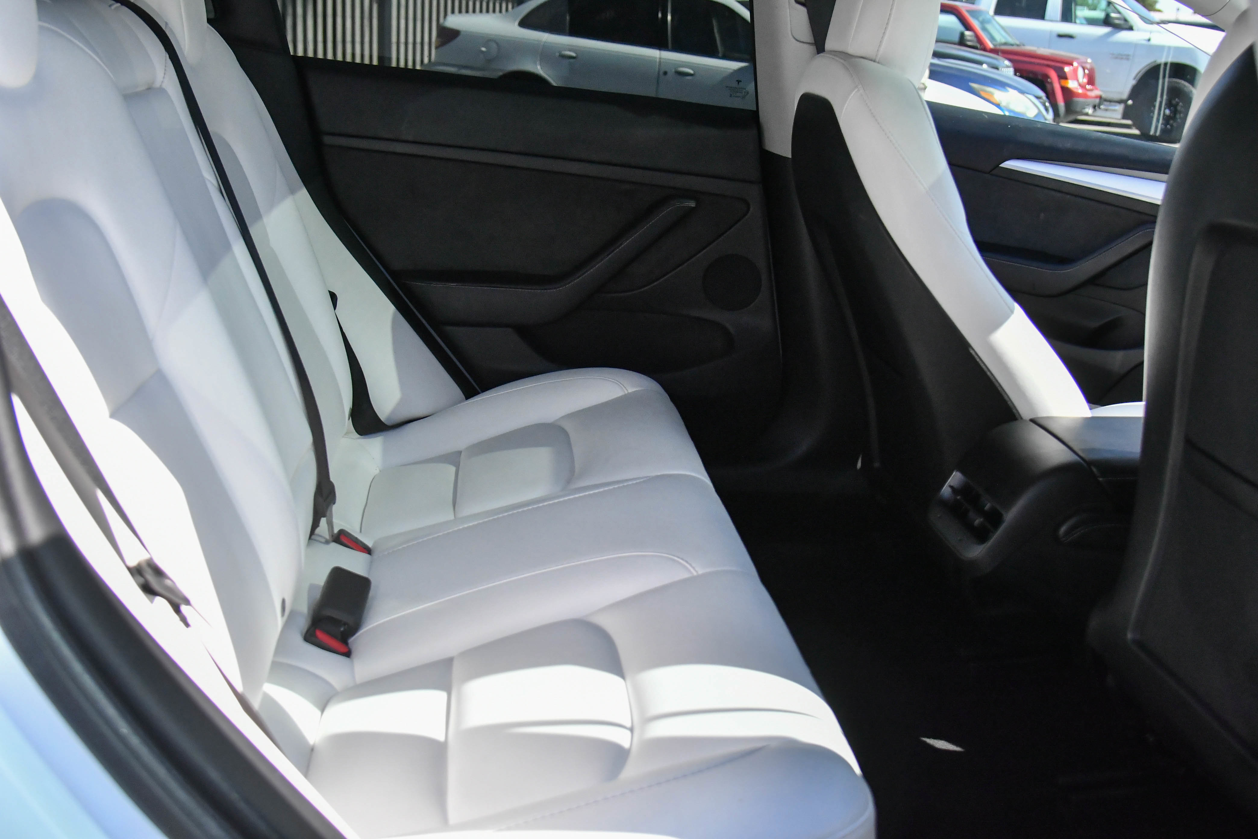 Used 2023 Tesla Model 3 Standard Range RWD image 38