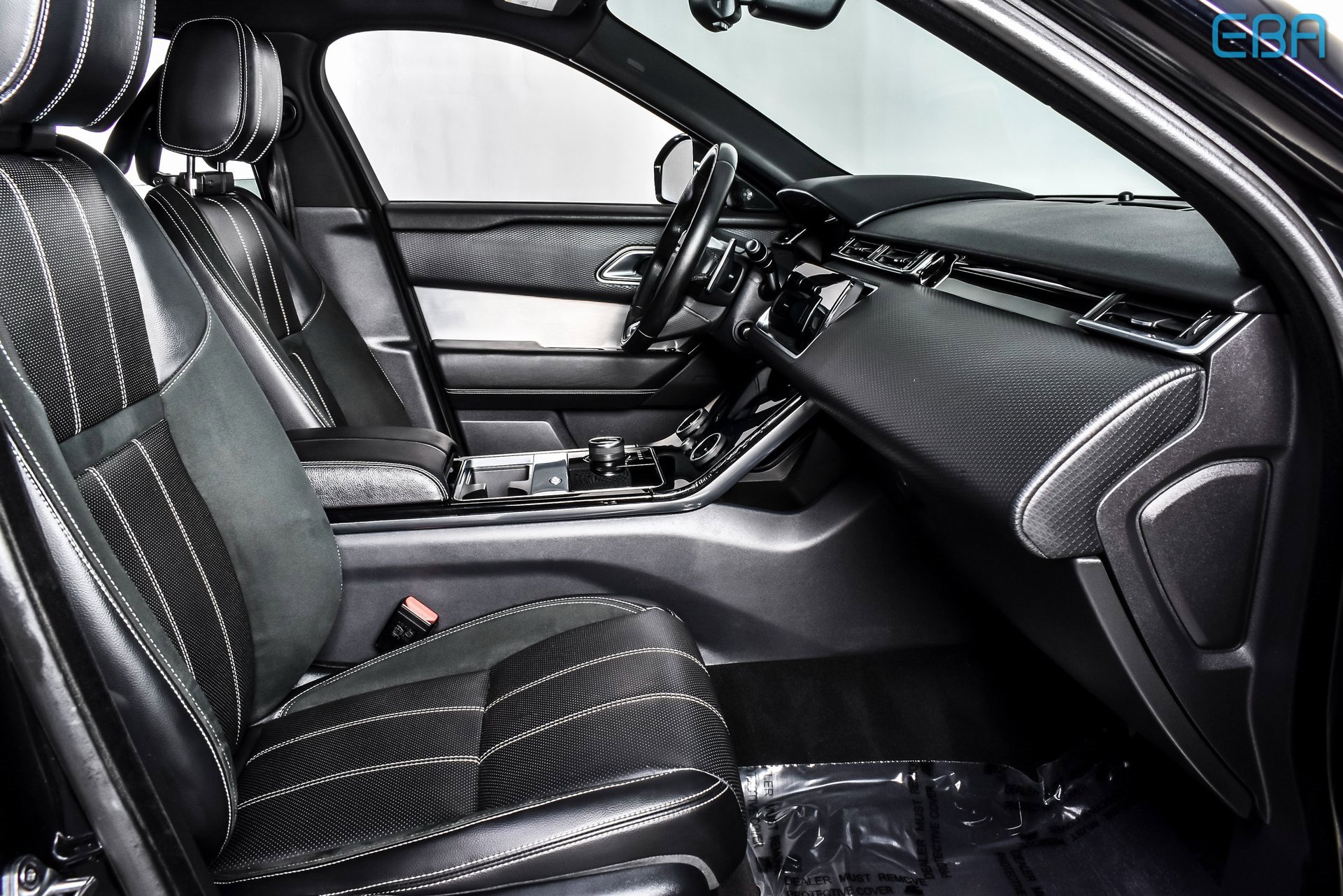 Used 2020 Land Rover Range Rover Velar R-Dynamic S image 25