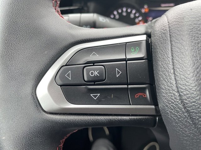 Used 2024 Jeep Compass Trailhawk w/ Trailhawk Convenience Group image 19