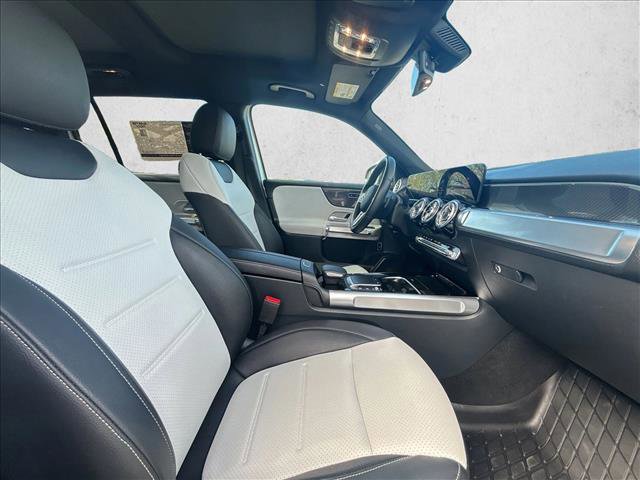 Used 2022 Mercedes-Benz GLB 250 4MATIC image 20