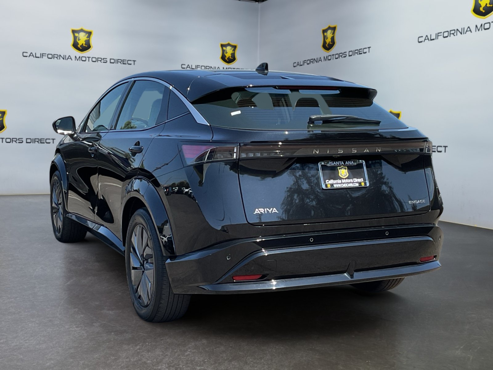 Used 2023 Nissan Ariya FWD image 7