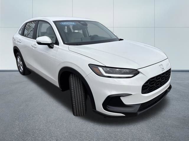 Used 2025 Honda HR-V LX image 5