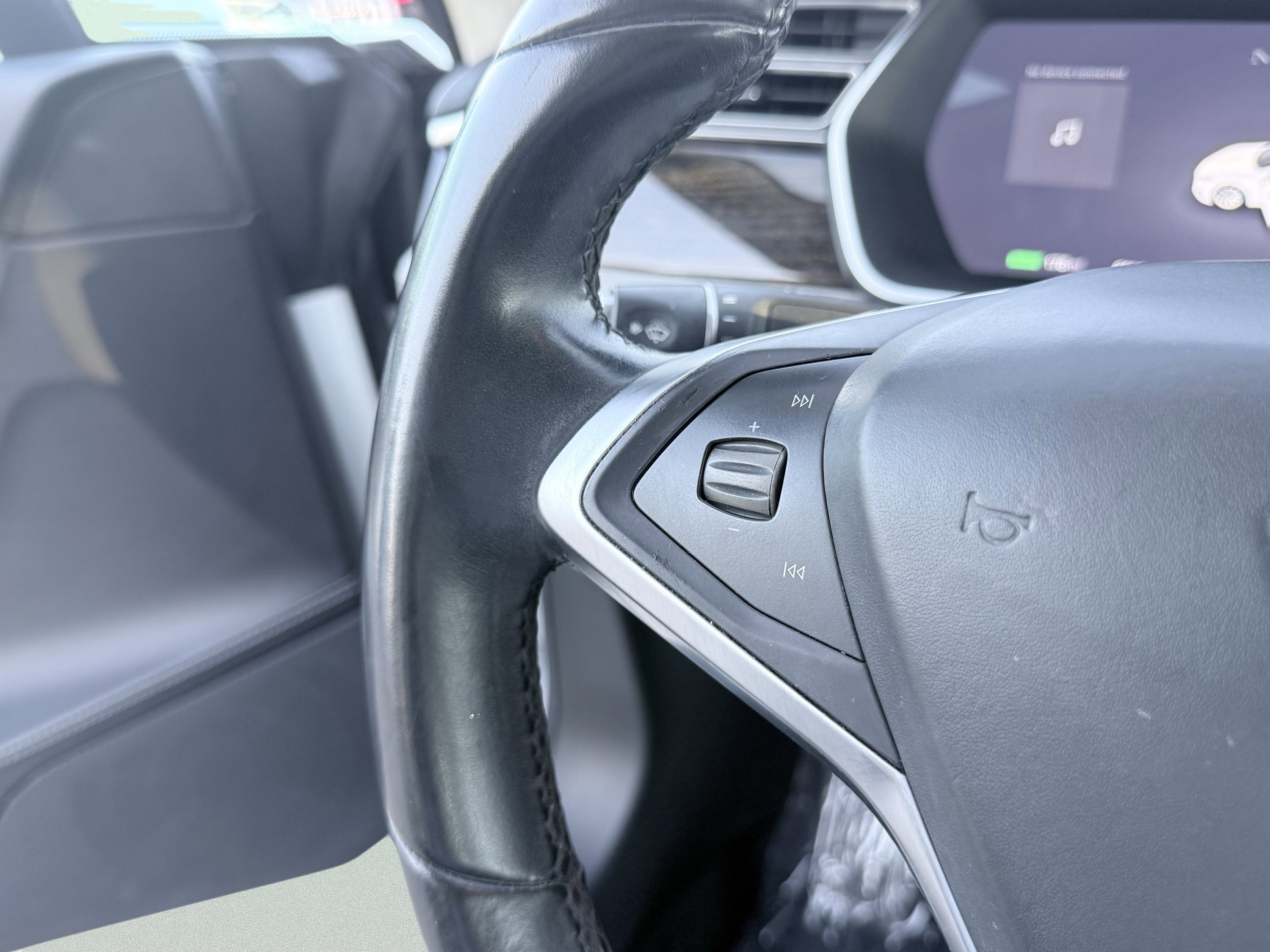 Used 2016 Tesla Model S 60 image 44