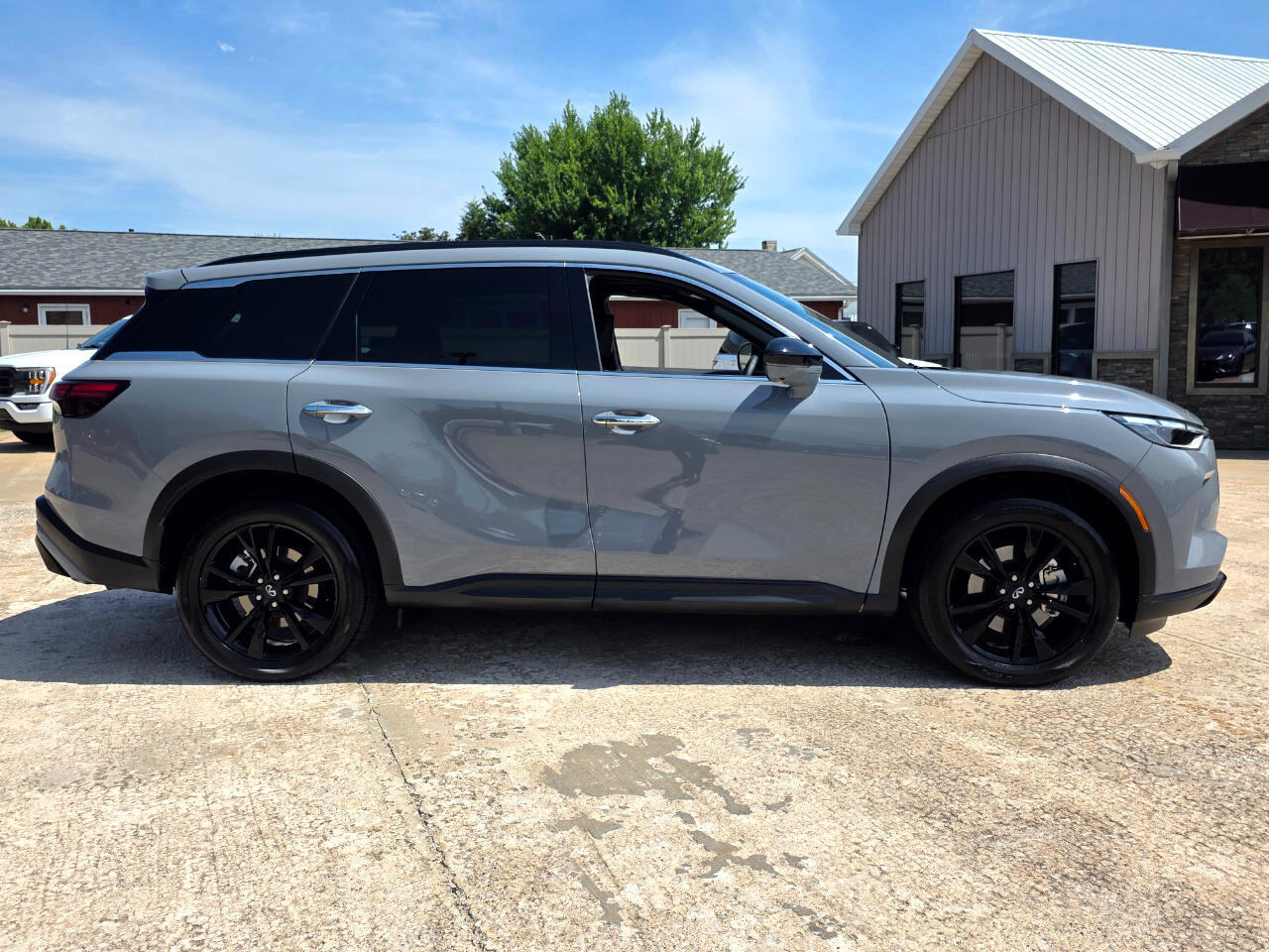 Used 2025 INFINITI QX60 Luxe w/ Black Edition image 25