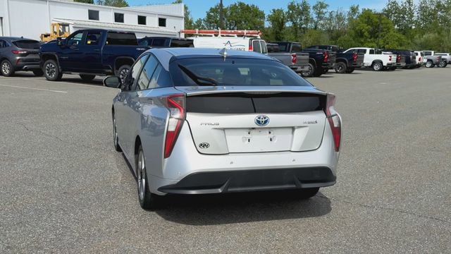 Used 2017 Toyota Prius Three Touring FWD image 7
