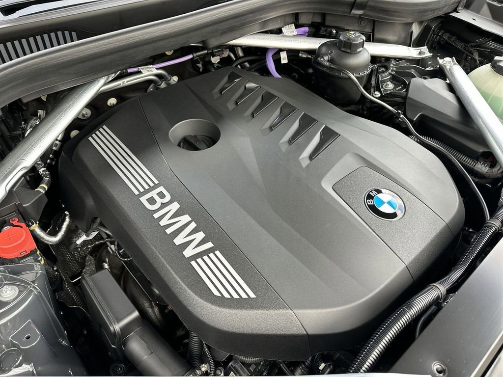 New 2026 BMW X5 xDrive40i w/ M Sport Package image 30