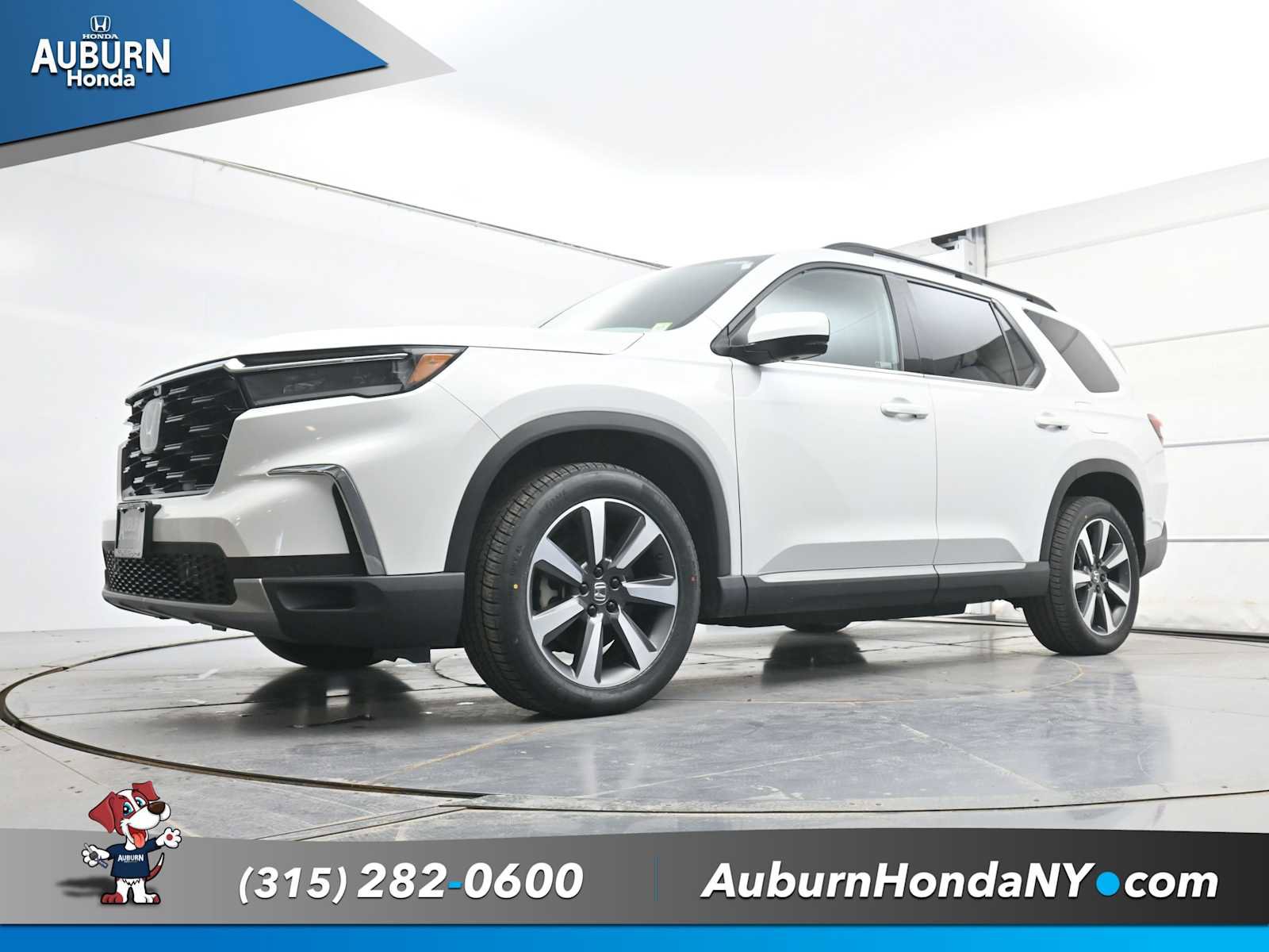 Used 2023 Honda Pilot Elite image 18