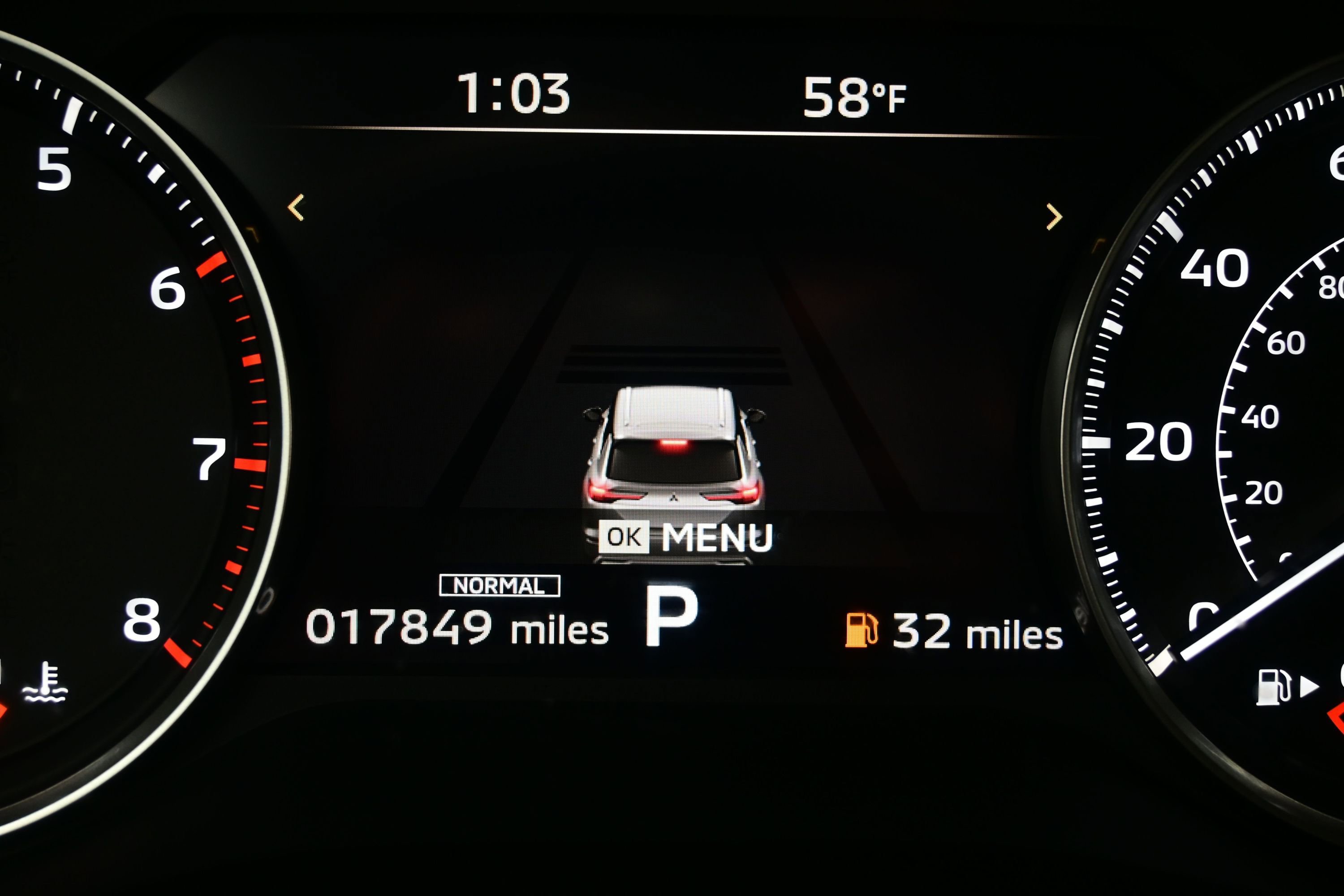 Used 2025 Mitsubishi Outlander SE AWD/4WD image 27