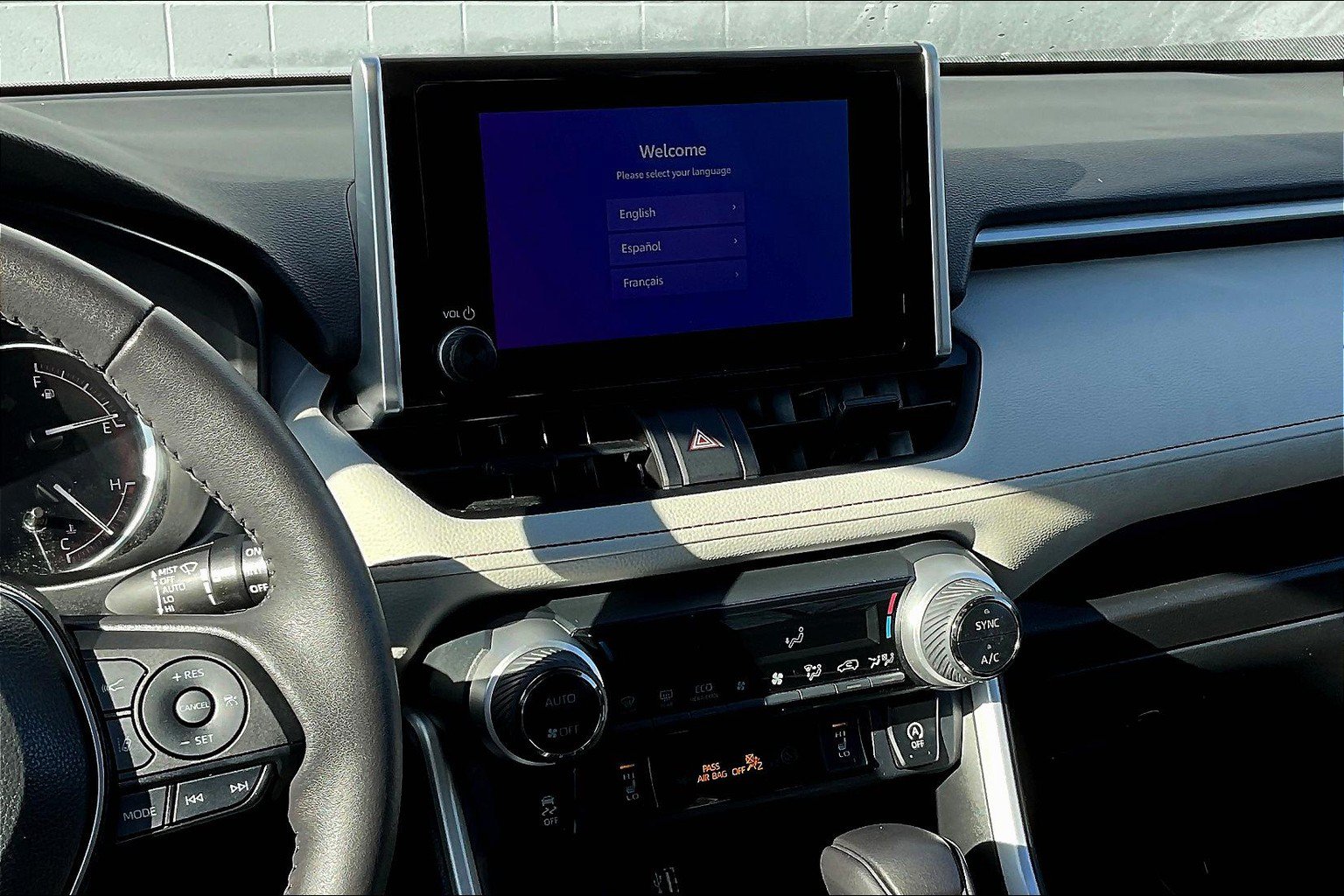Used 2023 Toyota RAV4 XLE w/ Convenience Package AWD/4WD image 7