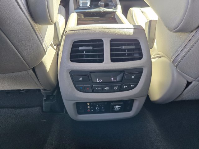 Used 2016 Honda Pilot Elite image 13