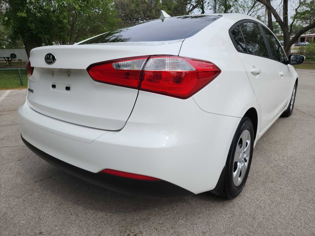 Used 2016 Kia Forte LX FWD image 7