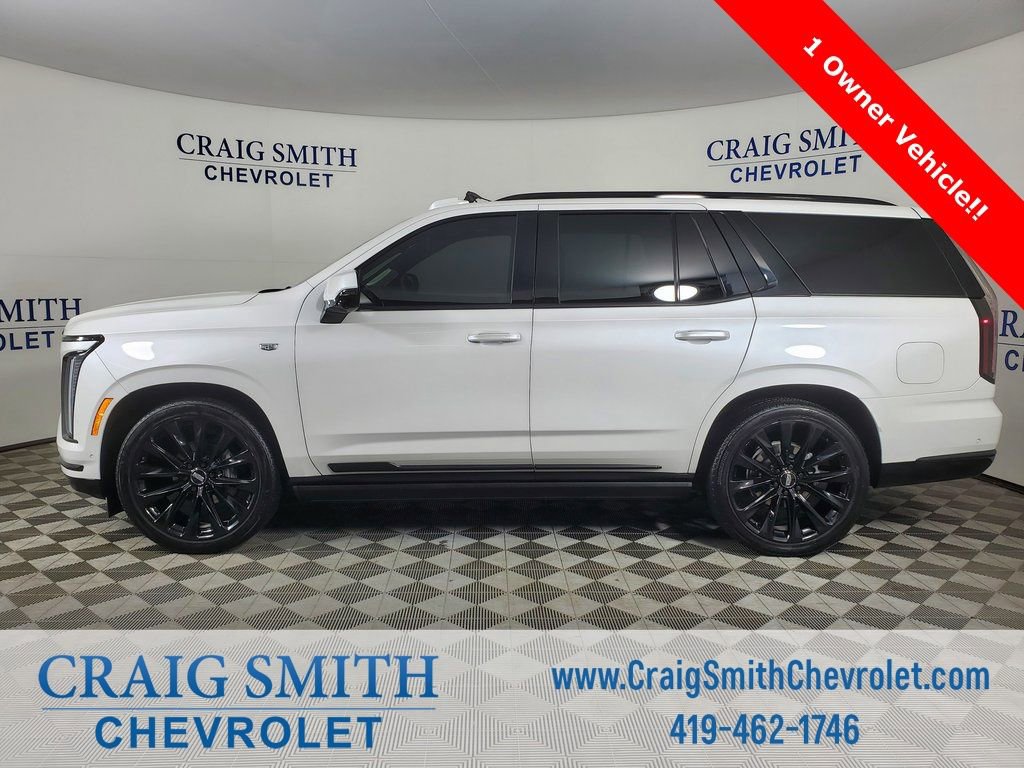 Used 2025 Cadillac Escalade Sport Platinum w/ LPO, ONYX Package image 2