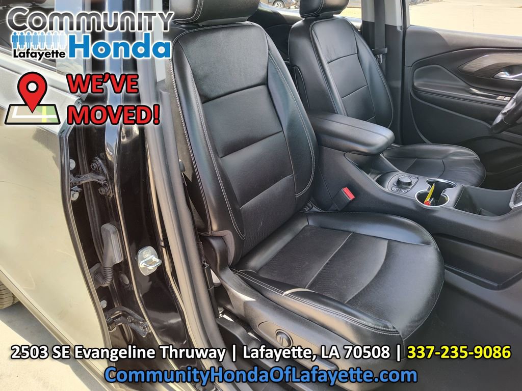 Used 2023 GMC Terrain SLT w/ LPO, Floor Liner Package FWD image 32