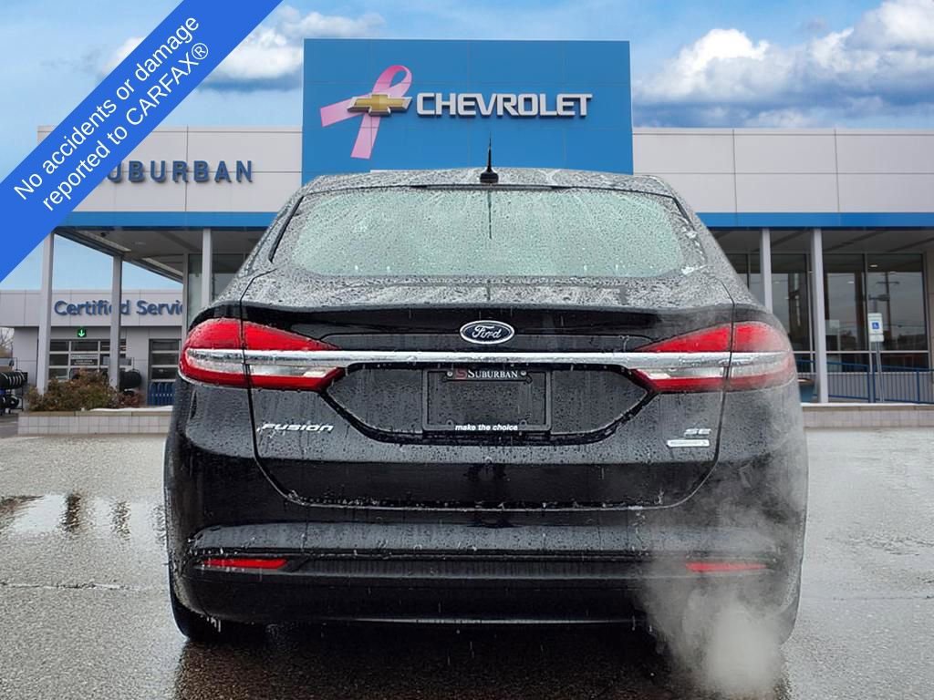 Used 2017 Ford Fusion SE w/ Fusion SE Technology Package image 7