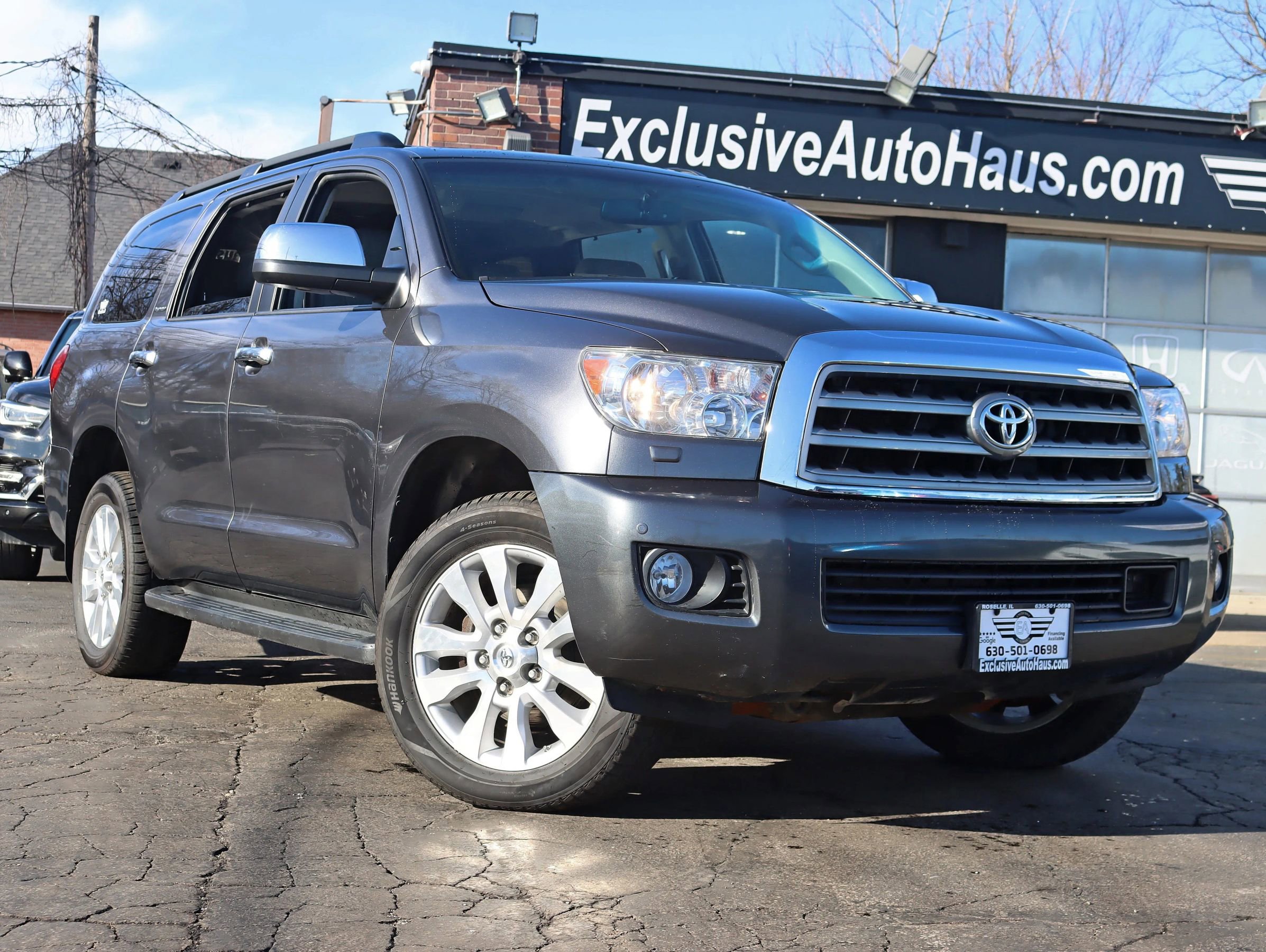 Used 2017 Toyota Sequoia Platinum AWD/4WD image 8