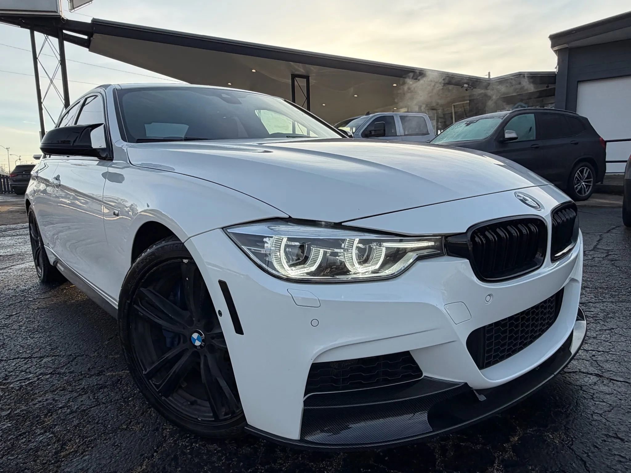 Used 2016 BMW 340i xDrive Sedan image 3
