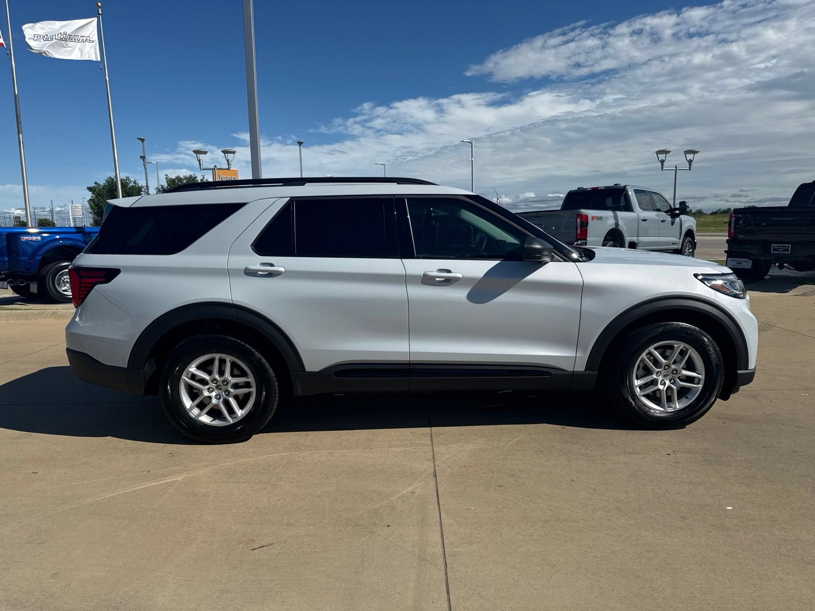New 2026 Ford Explorer Active w/ Active Comfort Package RWD image 7