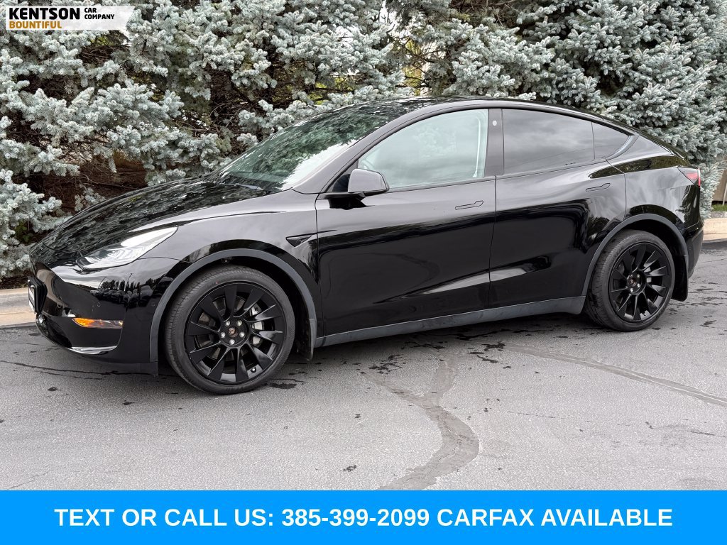 Used 2022 Tesla Model Y Long Range AWD/4WD image 1