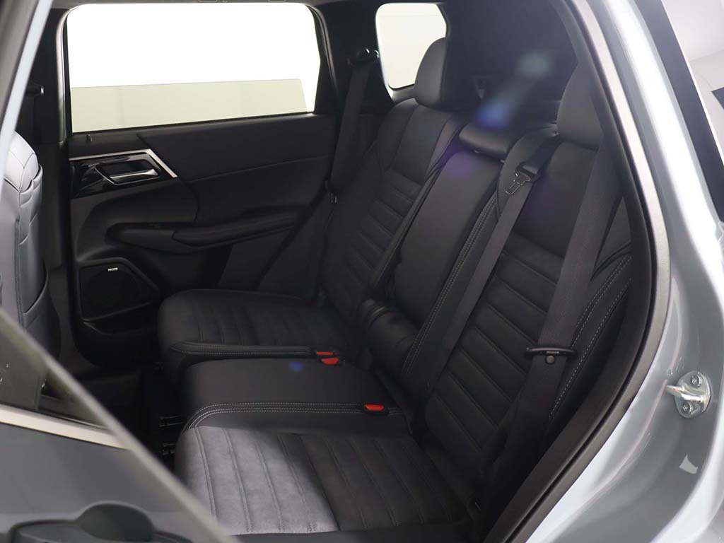 New 2026 Mitsubishi Outlander SE FWD image 31