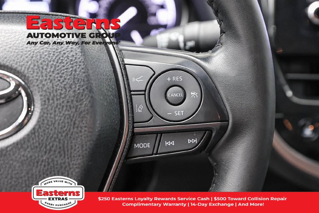 Used 2024 Toyota Camry SE FWD image 19