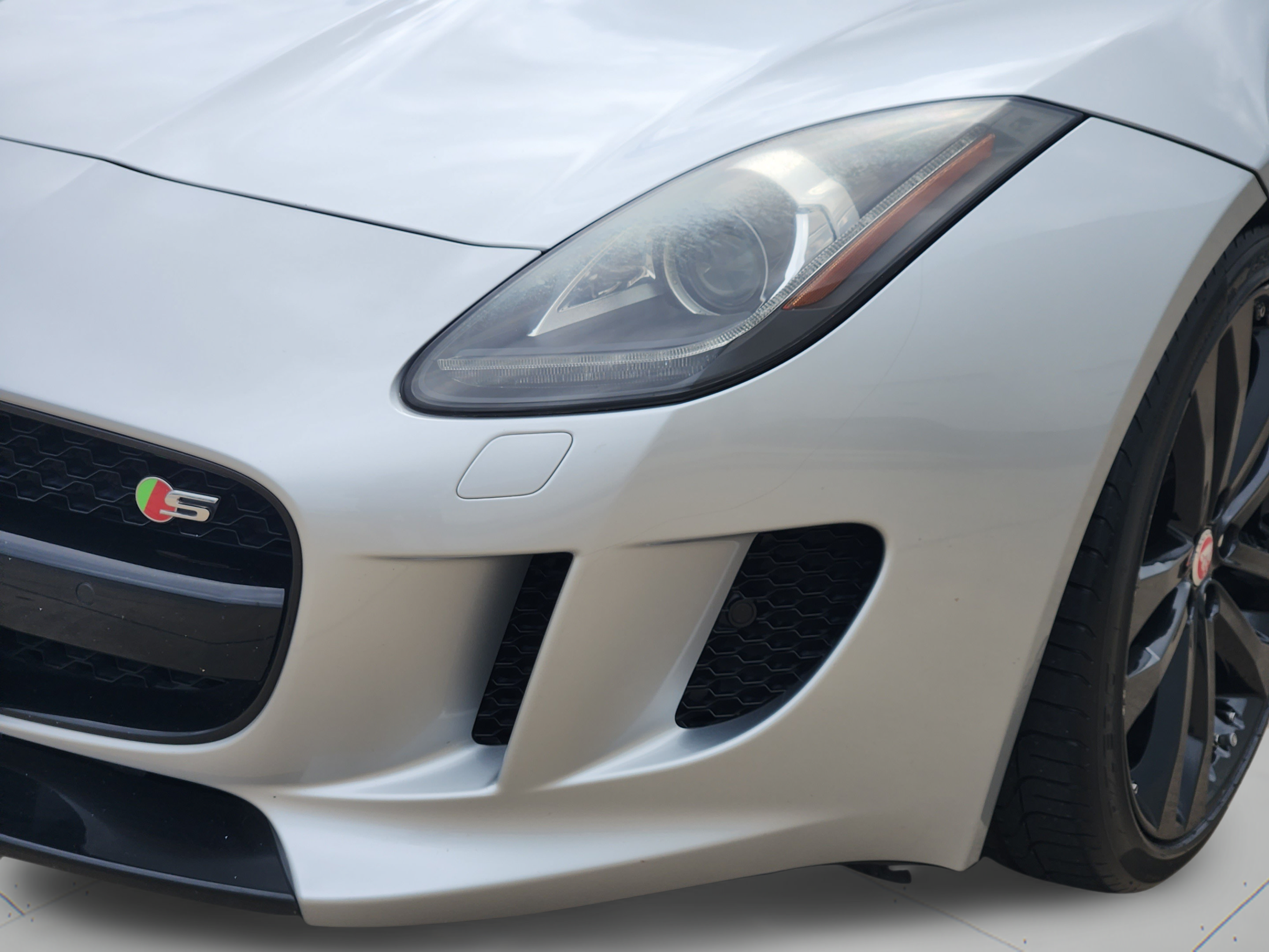 Used 2017 Jaguar F-TYPE S RWD image 35