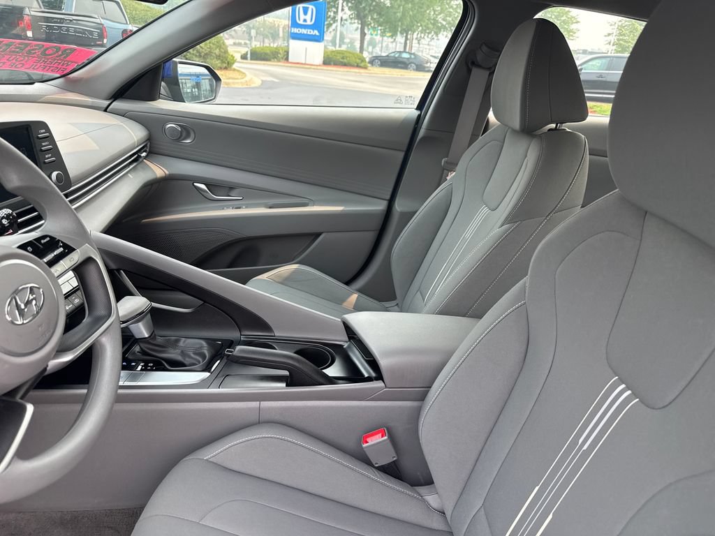 Certified 2023 Hyundai Elantra SEL FWD image 12