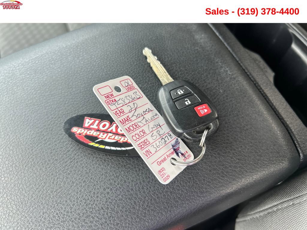 Used 2020 Toyota Tacoma SR AWD/4WD image 25