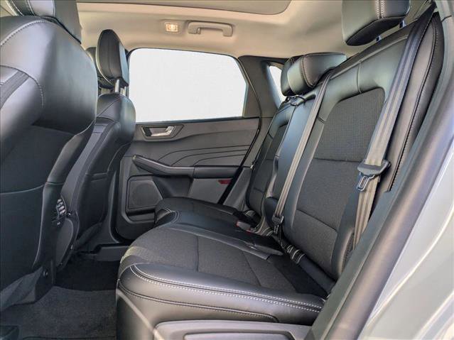 New 2025 Ford Escape SE image 16