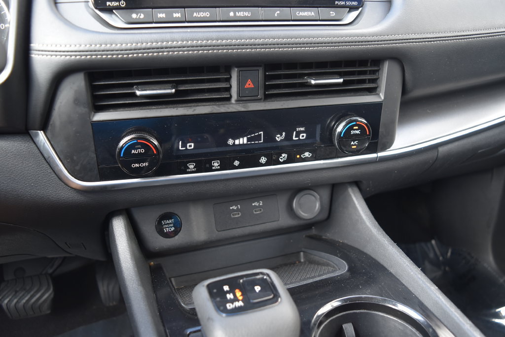 Used 2024 Nissan Rogue SV AWD/4WD image 17