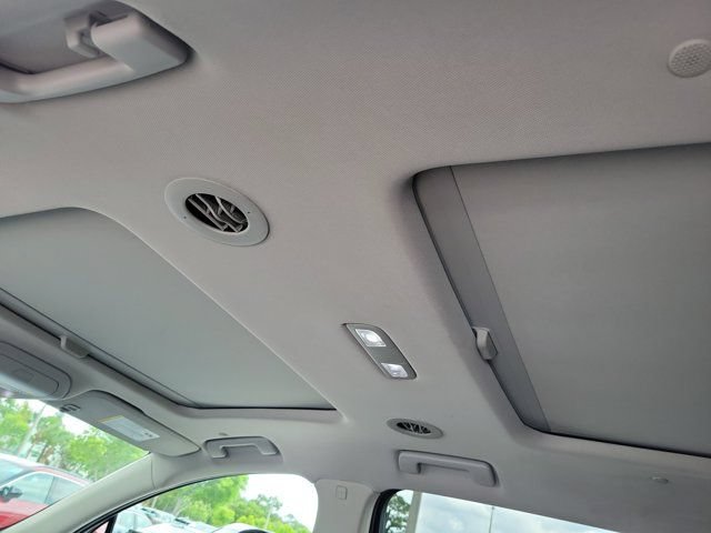 Used 2020 Buick Enclave Essence w/ Sound and Sites Package FWD image 19