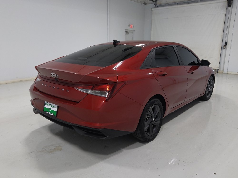 Used 2023 Hyundai Elantra SEL w/ Cargo Package FWD image 9