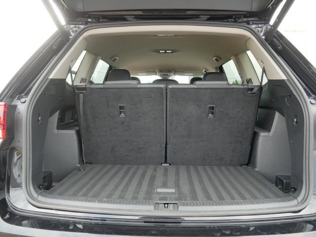Certified 2025 Volkswagen Atlas SE AWD/4WD image 18
