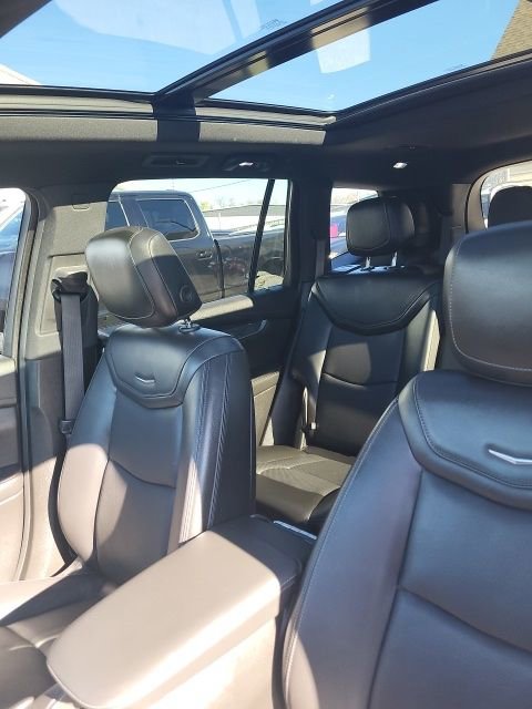 Used 2023 Cadillac XT6 Sport image 5