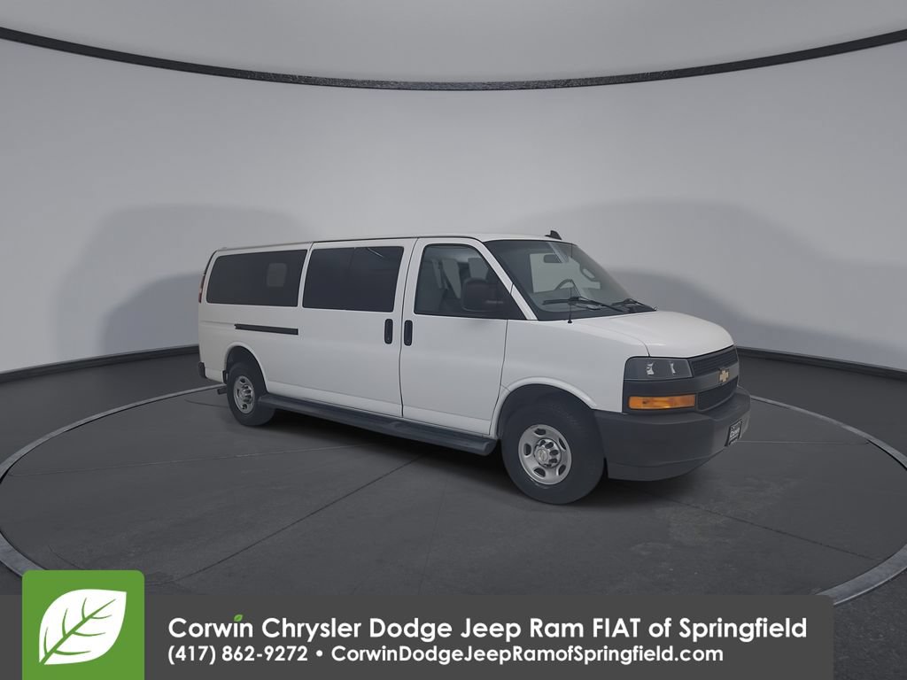 Used 2023 Chevrolet Express 3500 LS RWD image 3